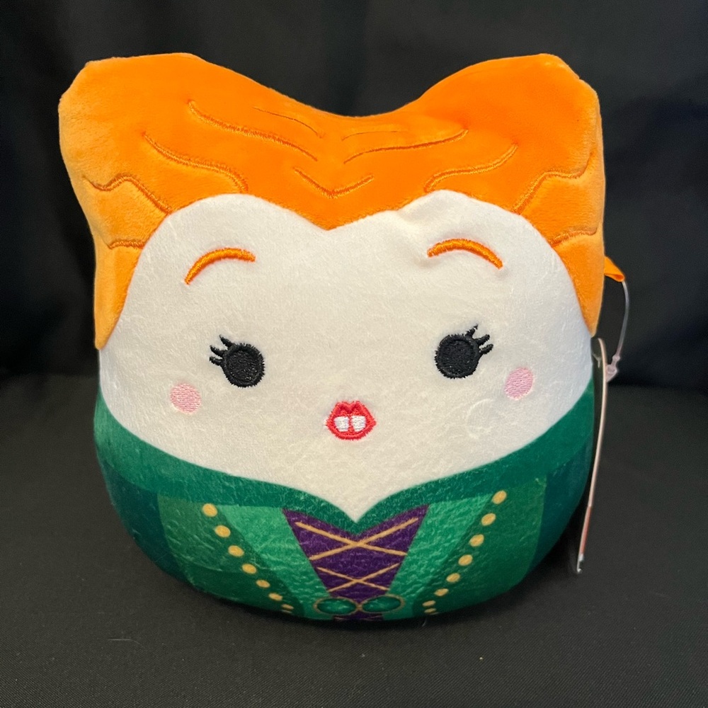 BNWT Squishmallows Orange and Green Winifred Sanderson Plush